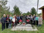 Участники мероприятия День Памяти и скорби в д. П.-Болотово