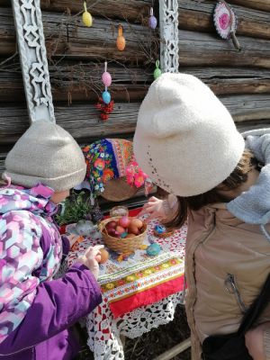 Пасха в деревне Починок-Болотово.